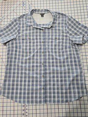Eddie Bauer Womans Blue and White Short-Sleeve Button-Down Shirt